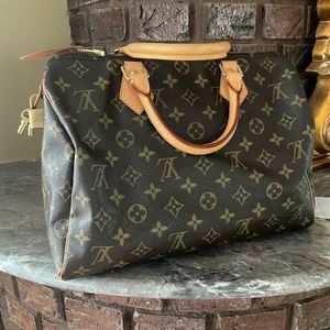 FLAWLESS Louis Vuitton Speedy 30